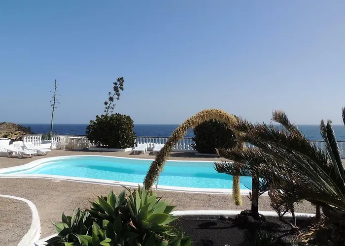 Отель Finca Del Mar Naturist Complex Чарко-дель-Пало