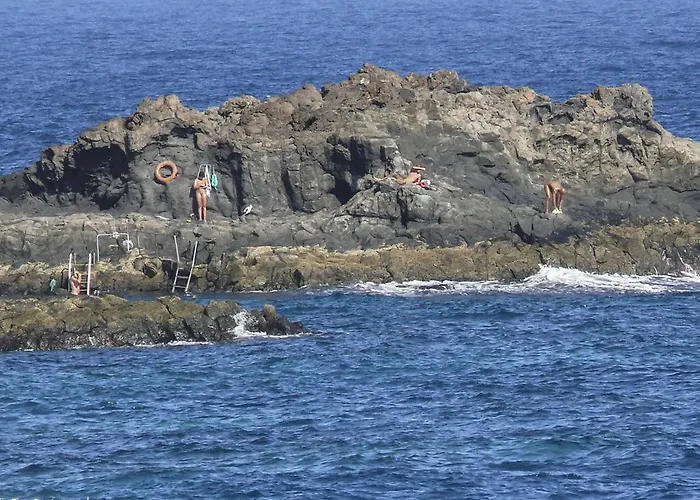 Finca Del Mar Naturist Complex فندق